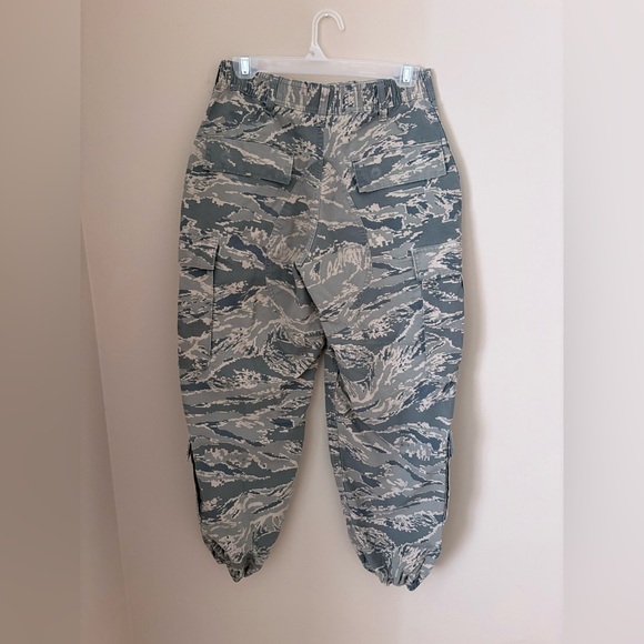 U.S. Airforce Camouflage Ankle Pants Size 28 Women’s - Picture 2 of 3